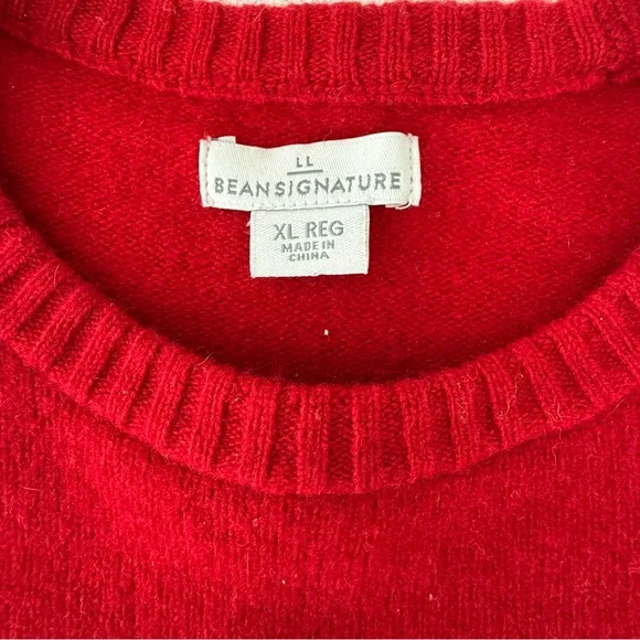 LL Bean Signature Red Women's Merino Wool Sweater with 'MAINE' Design - Picture 3 of 9